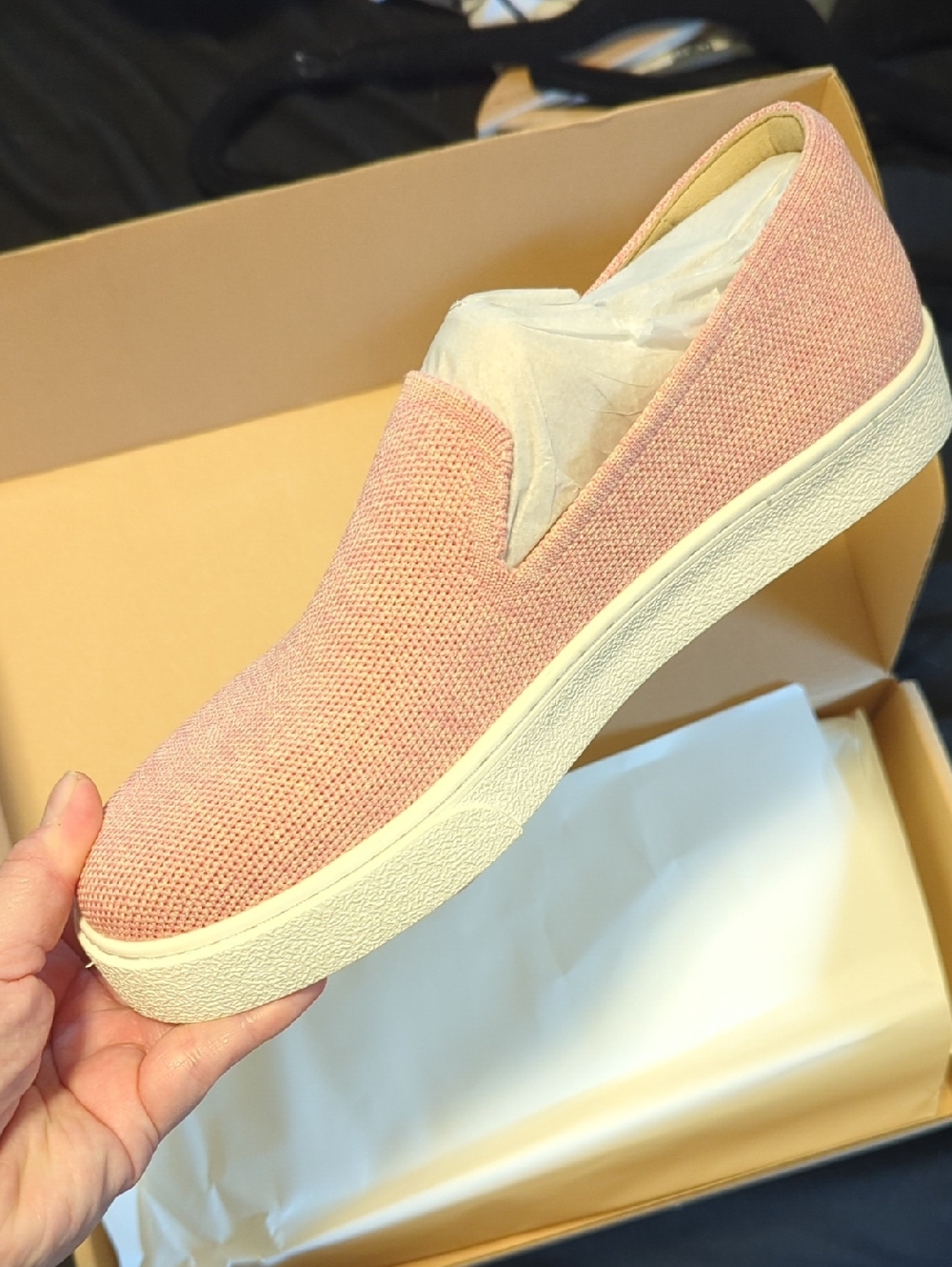 Vivaia Slip-On Casual Sneaker in Dusty Pink